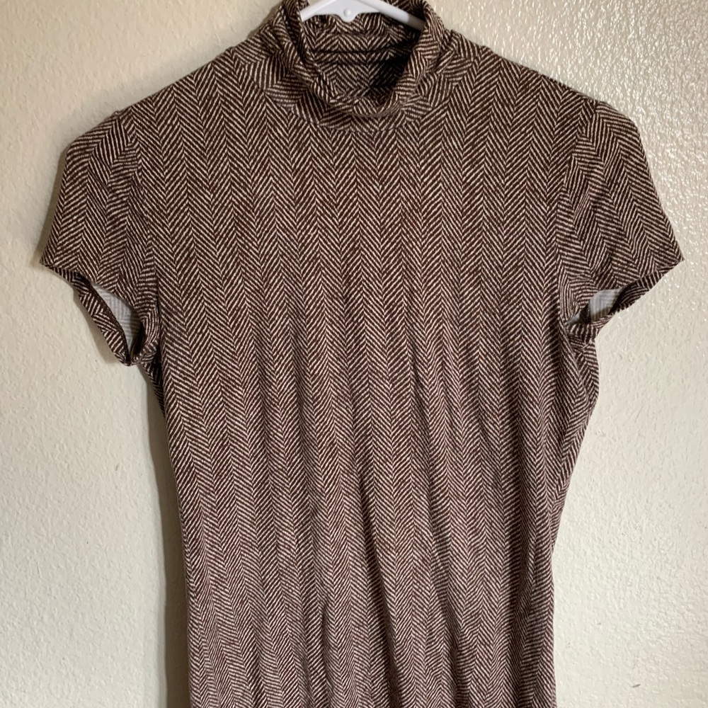 Brown and cream turtle neck tee
